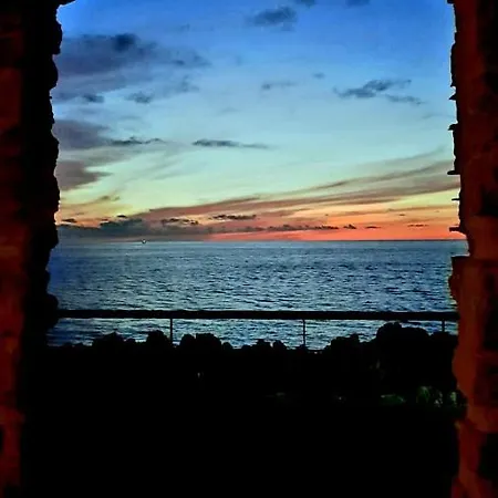 Porta Terra Holiday home Cefalu