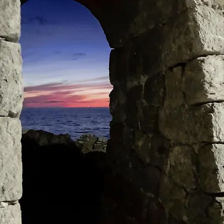 Porta Terra *